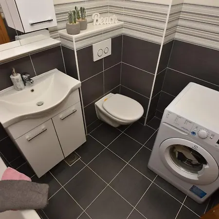 Anna A2+2 * 마카르스카