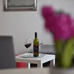 Anna A2+2 Apartment