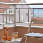 Anna A2+2 Apartment *