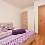 Apartment Anna A2+2 *
