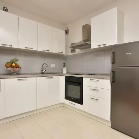Anna A2+2 Apartment