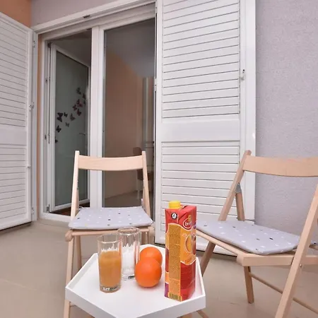 Anna A2+2 Apartment