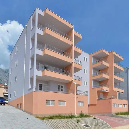 Anna A2+2 Apartament Makarska